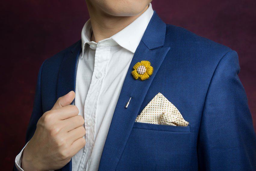 Know Your Accessories: Lapel Pin